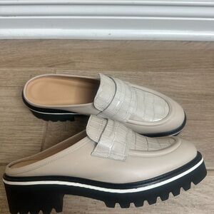 M. Gemi Women's Elsa Mule in Cream